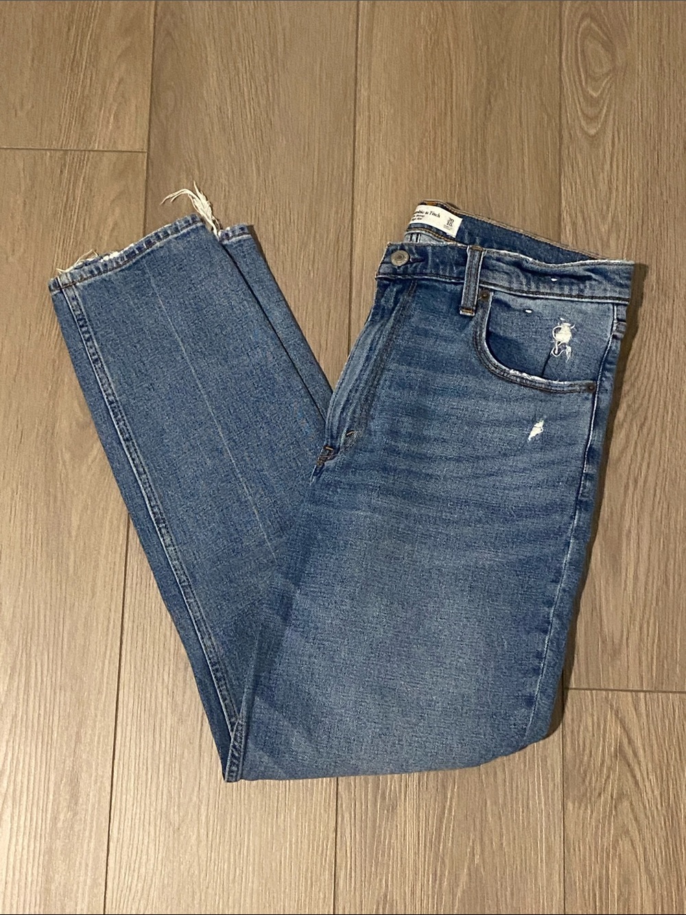 A&F The Skinny High Rise Jeans - Picture 5 of 14
